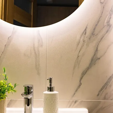 Oasis By The Sea, By Cohost Апартаменты