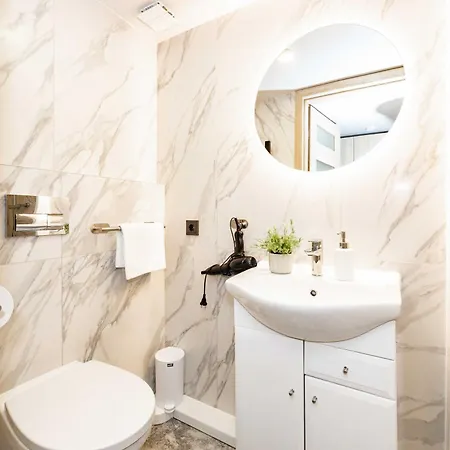 Oasis By The Sea, By Cohost * Паланга